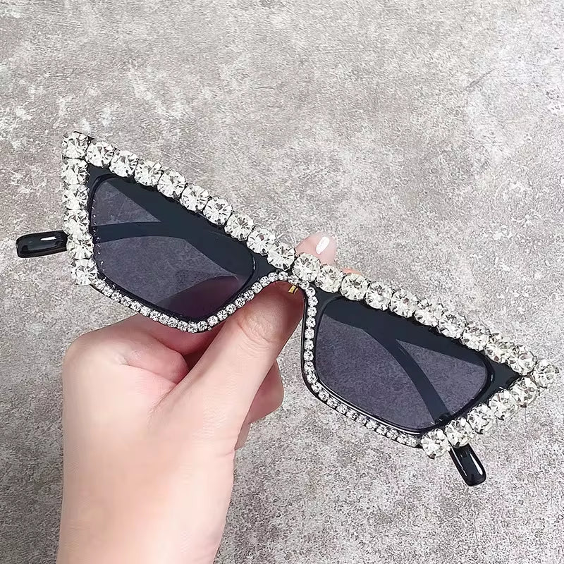 Luxury Diamond Decor Cat Eyes Icon Sexy Sunglasses Ladies 2022 Brand Design Female Hip Hop and Pop Music Sexy Sunglasses Women